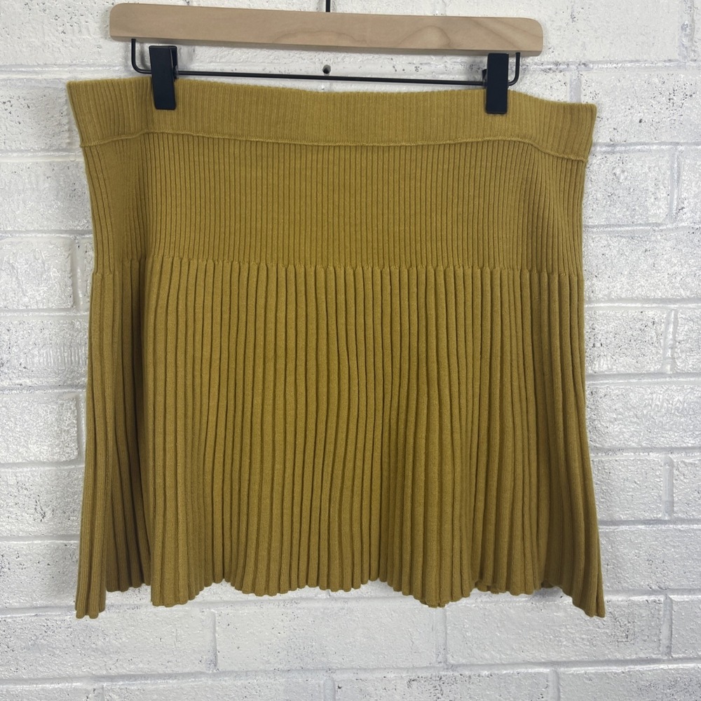 Aerie Take Charge Pleated Sweater Skirt Womens Size XL Mustard Yellow Stretch